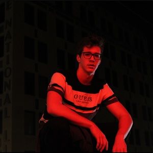 Meet your Posher, Blake